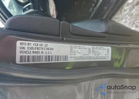 2021 Jeep Grand Cherokee Limited from USA, damaged, VIN 1C4RJFBG7MC746354